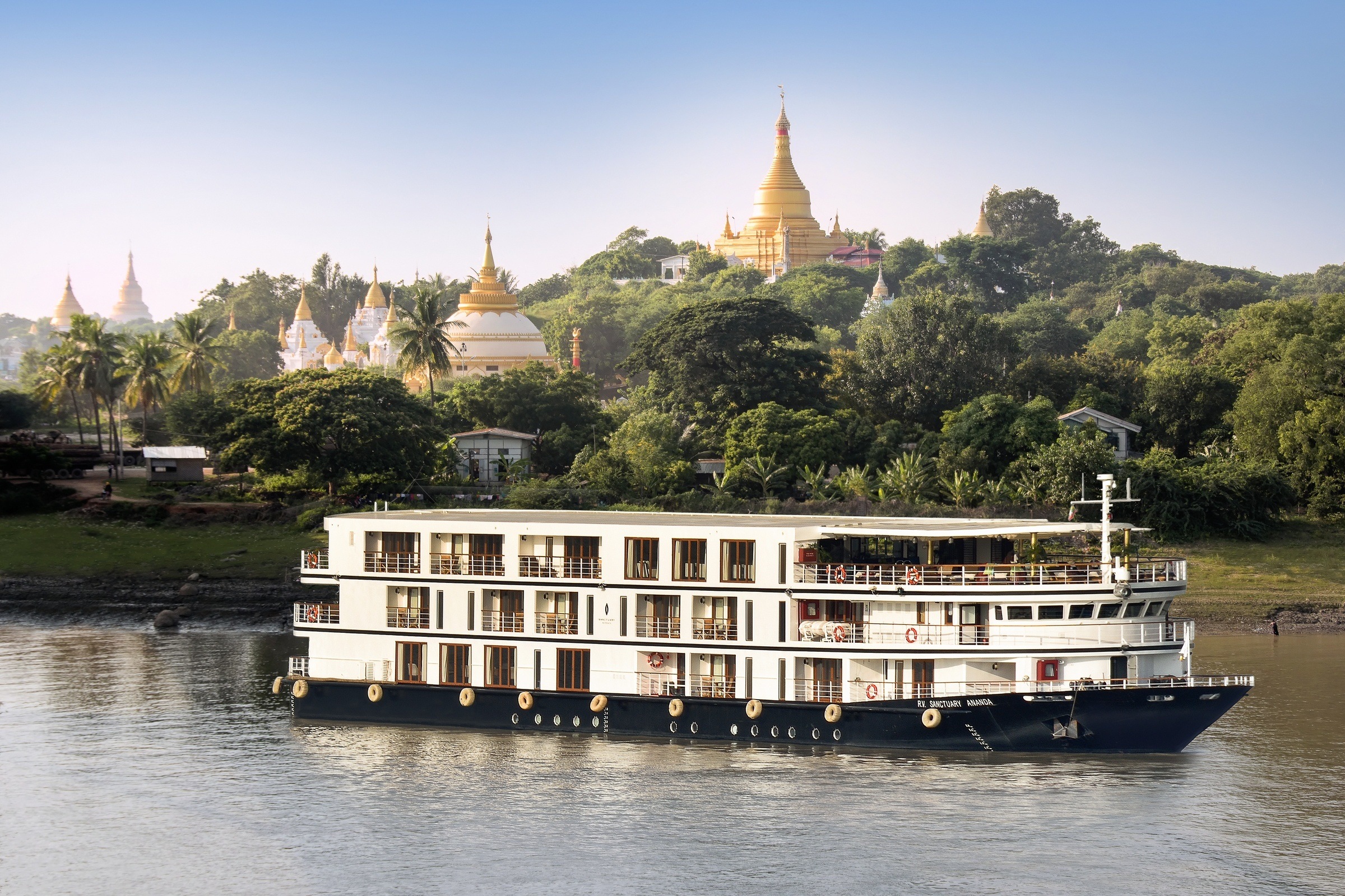 Myanmar; Mandalay; Sanctuary Ananda exterior