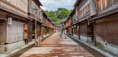 Streets lined with traditional wooden buildings in Kanazawa's Higashichaya district, in Japan