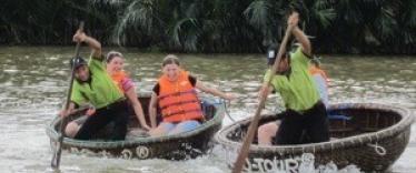 Vietnam by water - Tub boats