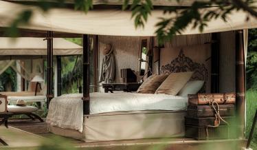 The Beige bedroom - glamping in Cambodia